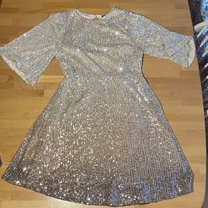 Old Navy Sequin Mini Dress Warm Ombré Champagne Gold.